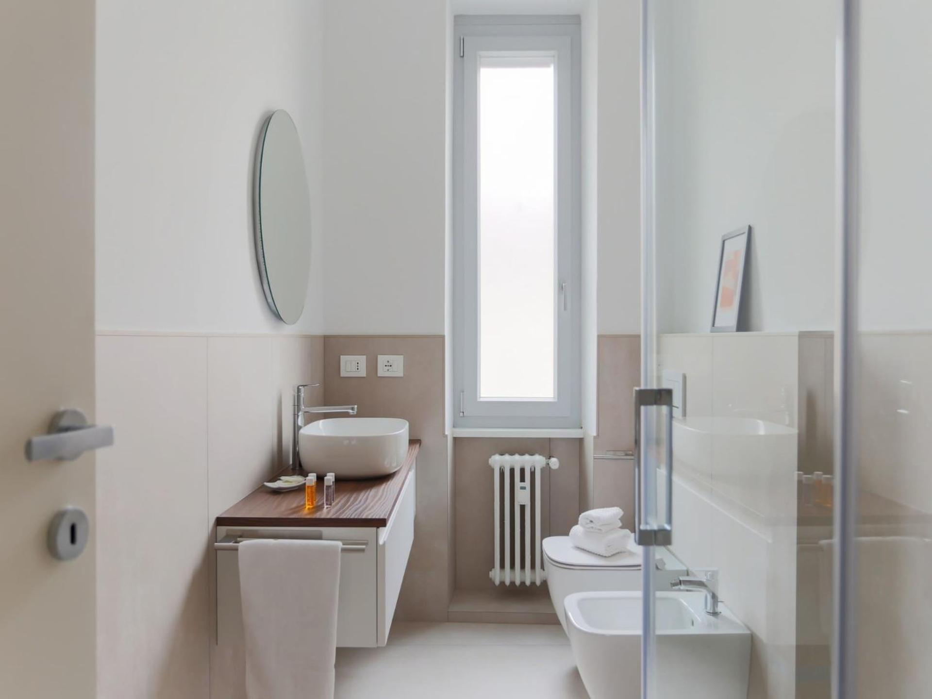 The Best Rent - Spacious And Renovated Two-Bedroom Apartment Downtown Mailand Exterior foto