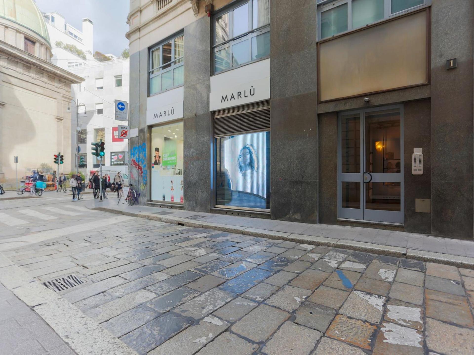 The Best Rent - Spacious And Renovated Two-Bedroom Apartment Downtown Mailand Exterior foto